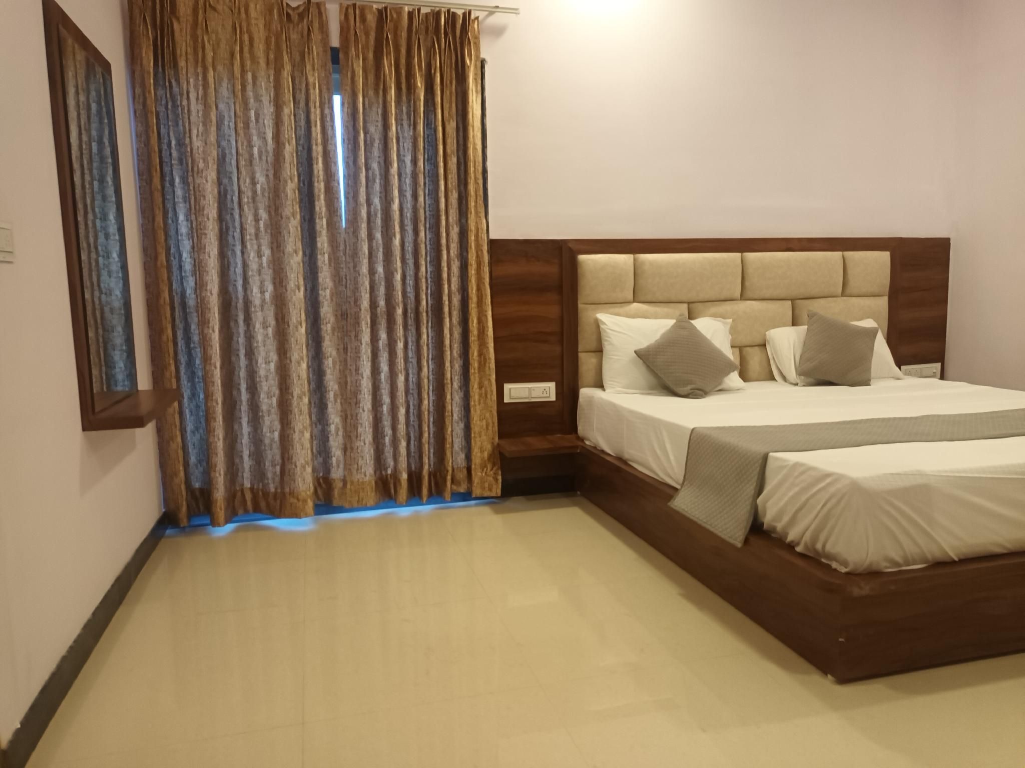 Braham Vatika Resort Super Deluxe Double Room with Balcony