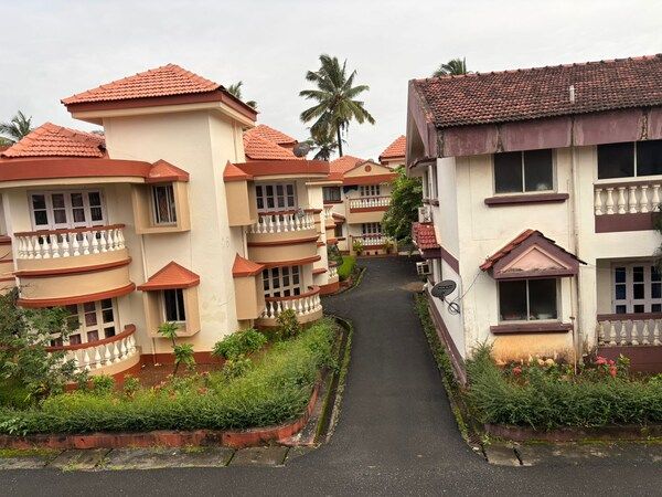 Casa De Abhishek - Breezy 2 BHK