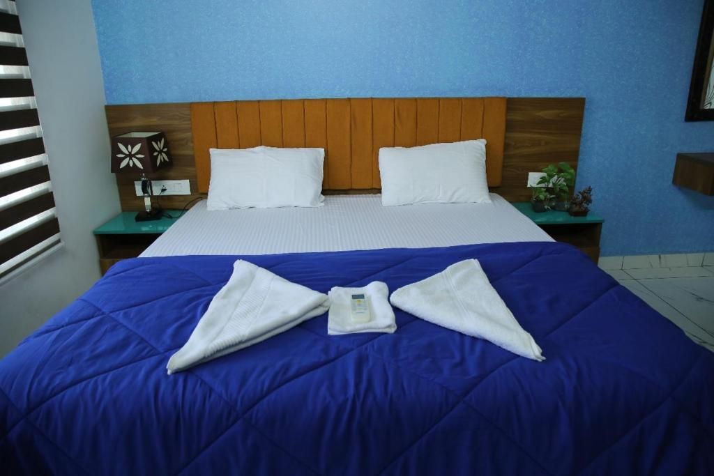 The Signature Apartment home  5