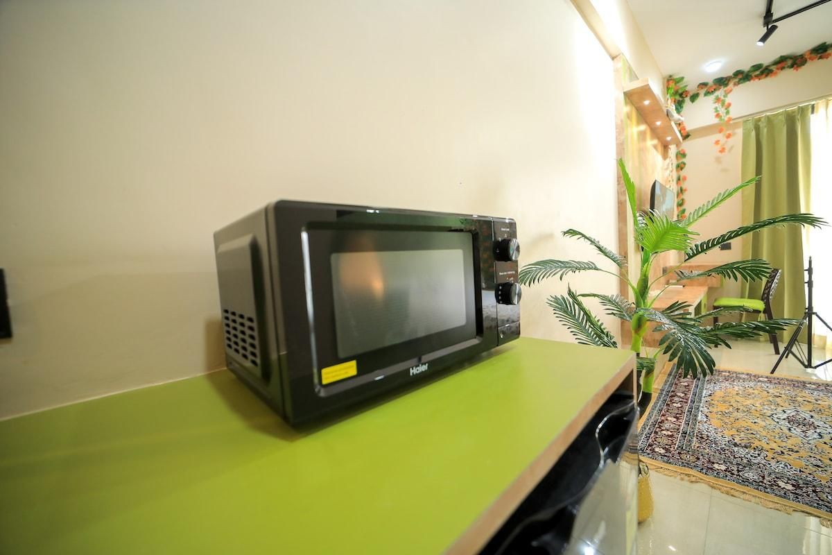 Peaceful  Nature Inspired   Well Equpped Kitchen