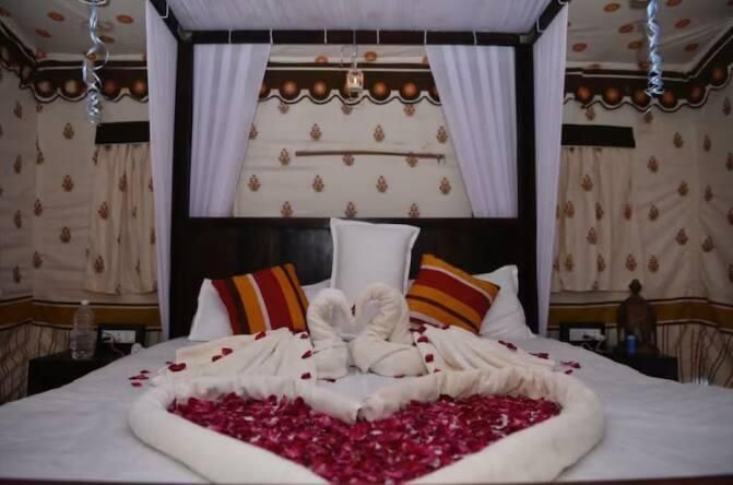 Wild Winter Desert Camp Jaisalmer