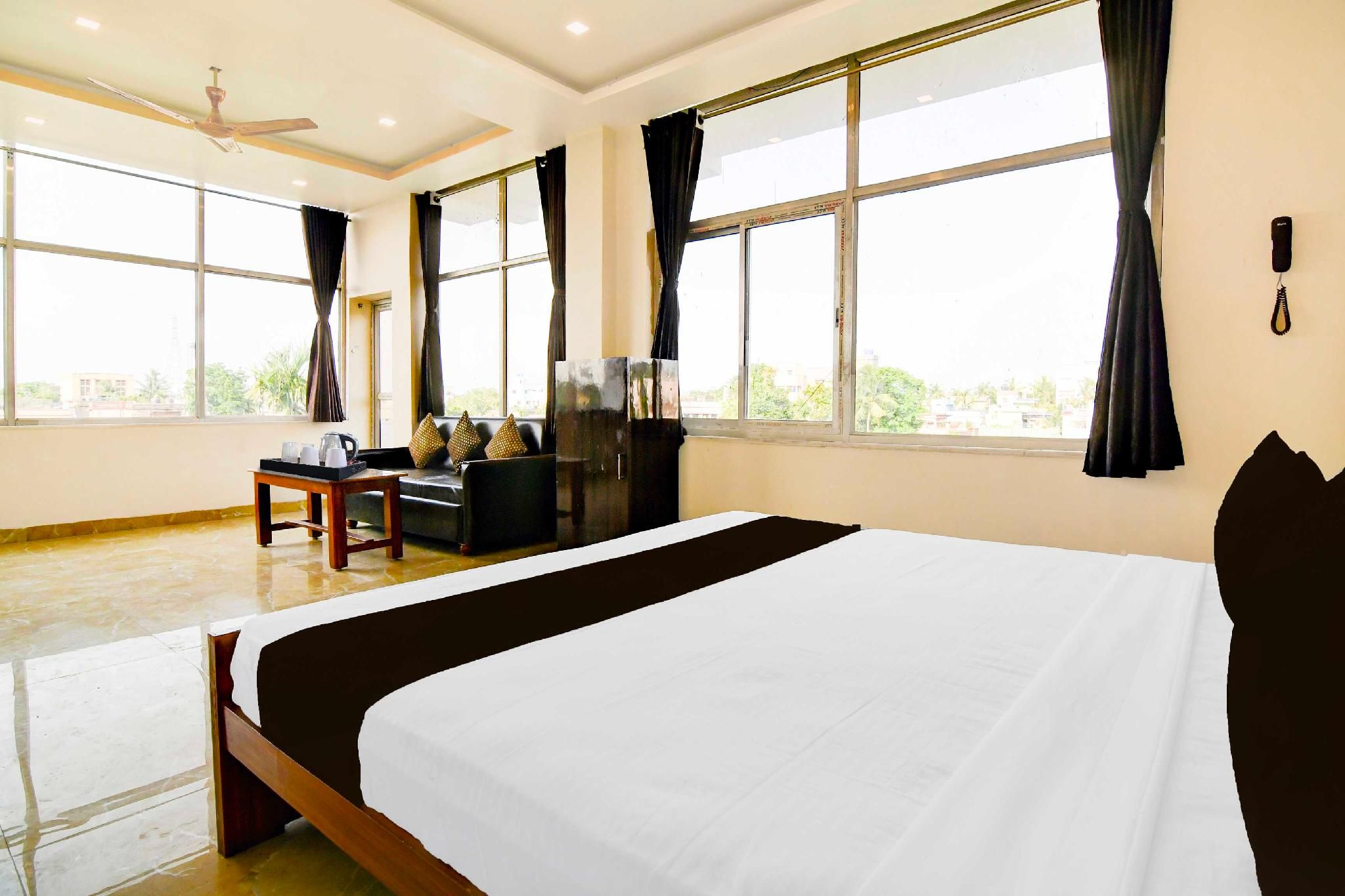 Hotel O Kolkata Padmapukur Lake Classic Triple Room 2