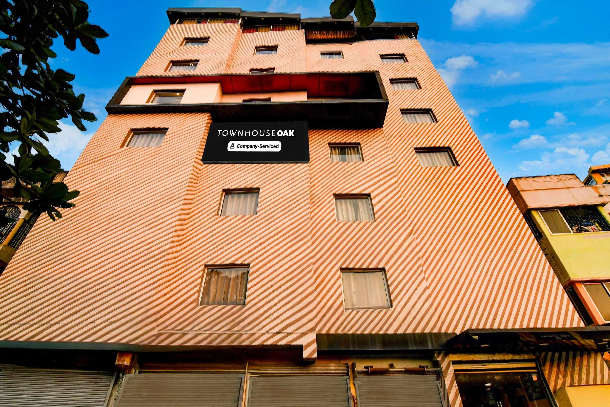 Townhouse Oak Kolkata Tegharia Bus Stand