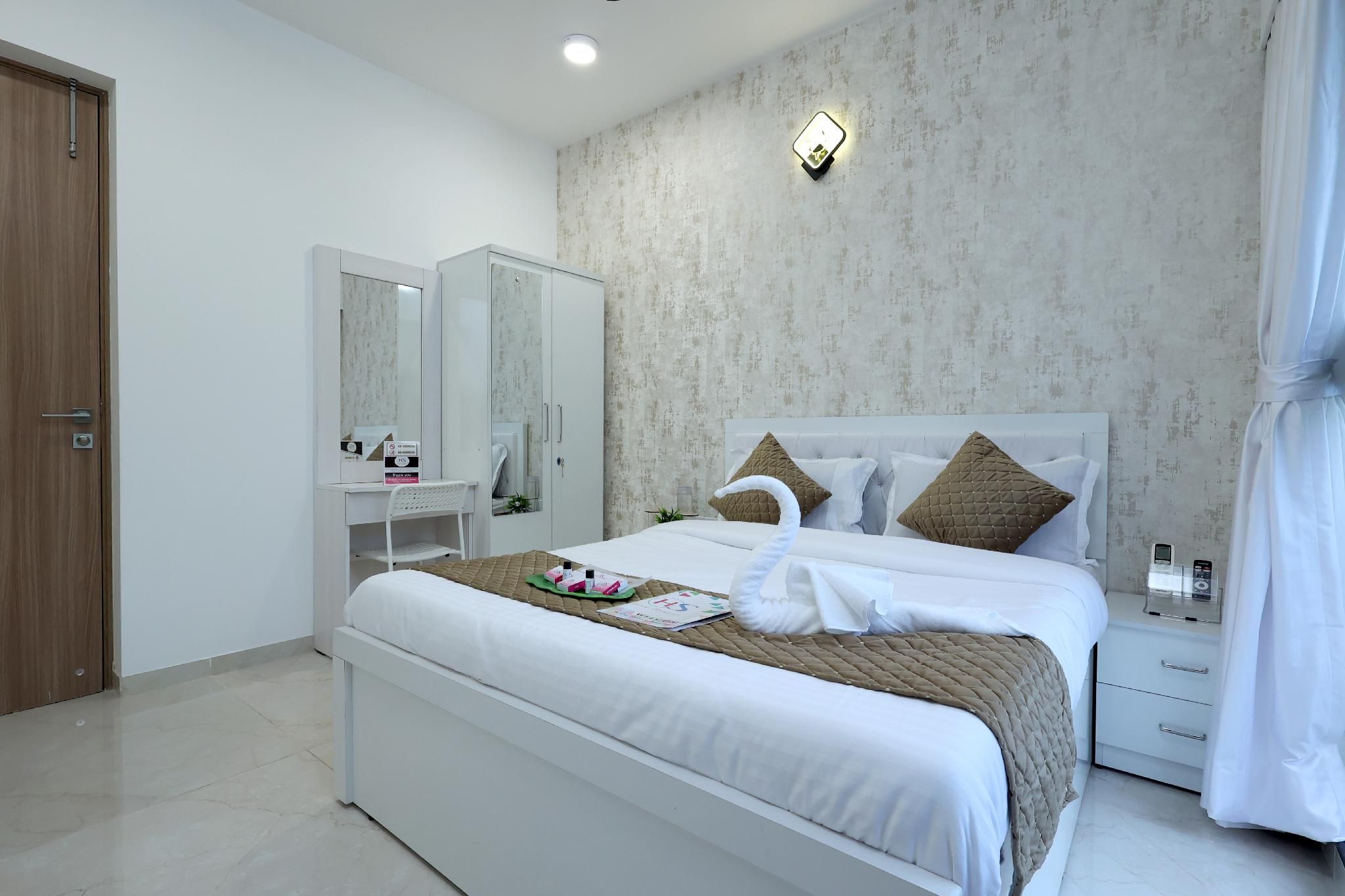 Corporate Living - Gagal Home Executive Room