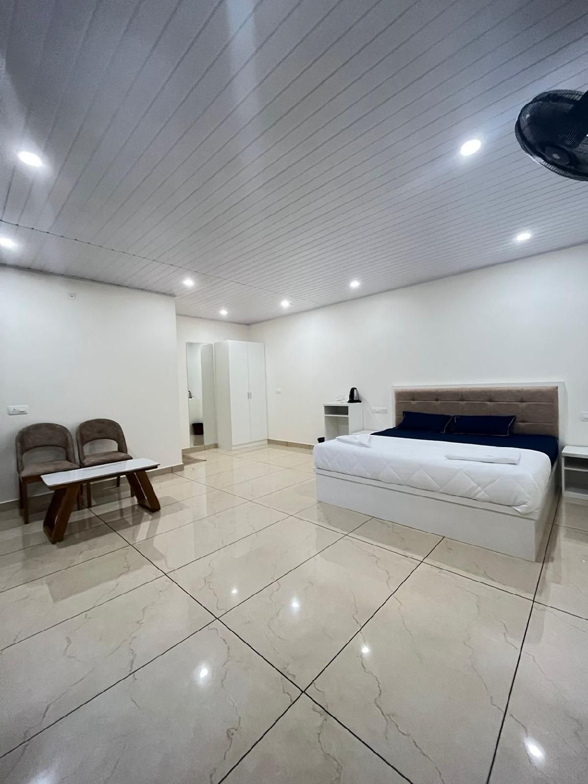 AAGNEYAM GRAND RESORT Deluxe Double or Twin