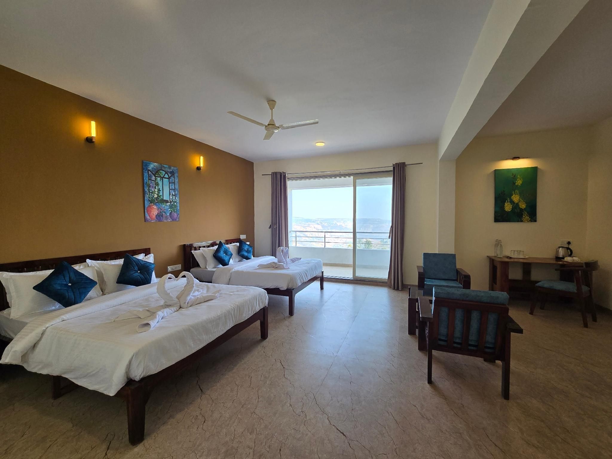 Wonder Mist Resort, Mahabaleshwar Family Room 5