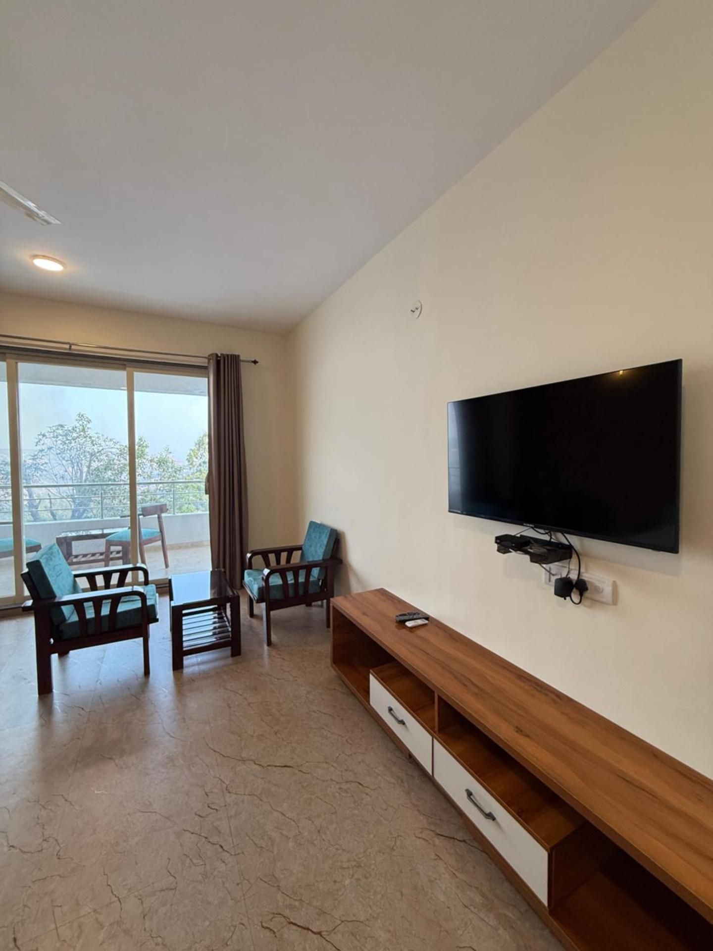 Shared lounge/TV area