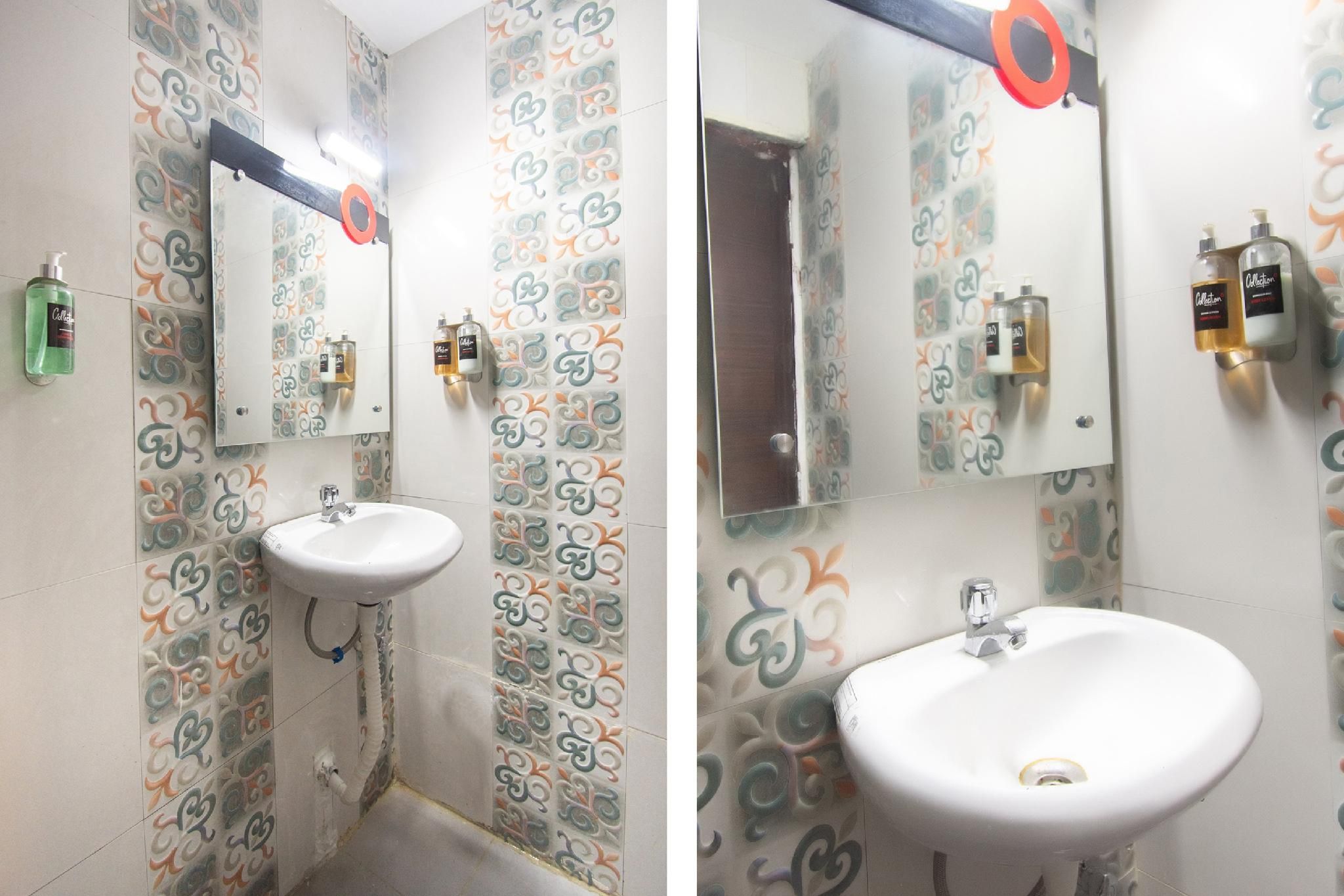 Hotel O by OYO Crown Aura Standard Double Room 2