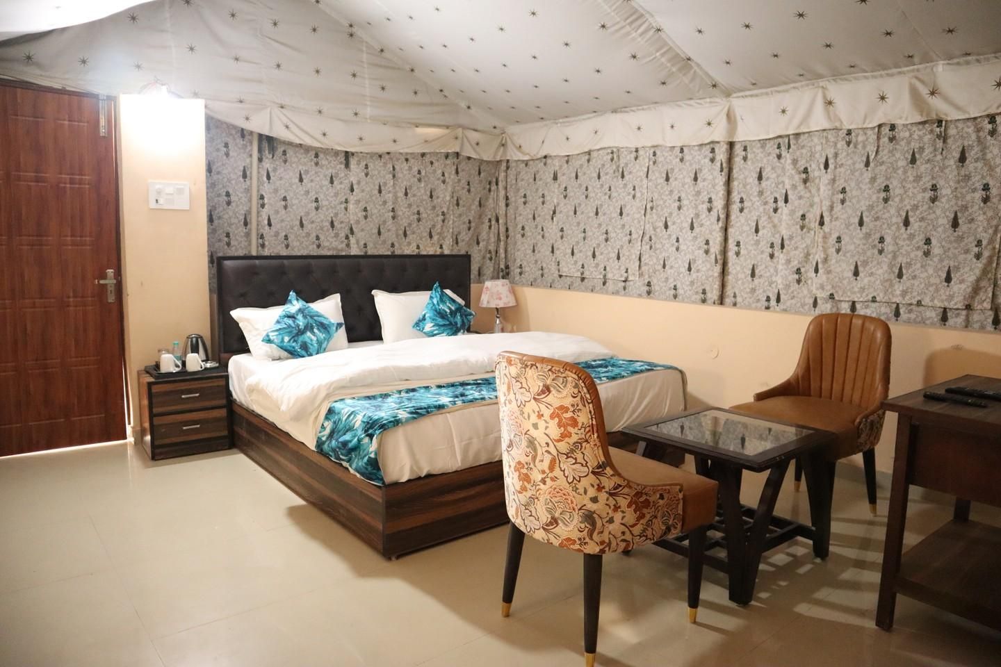 MST Farm & Resort Swiss Tent 2