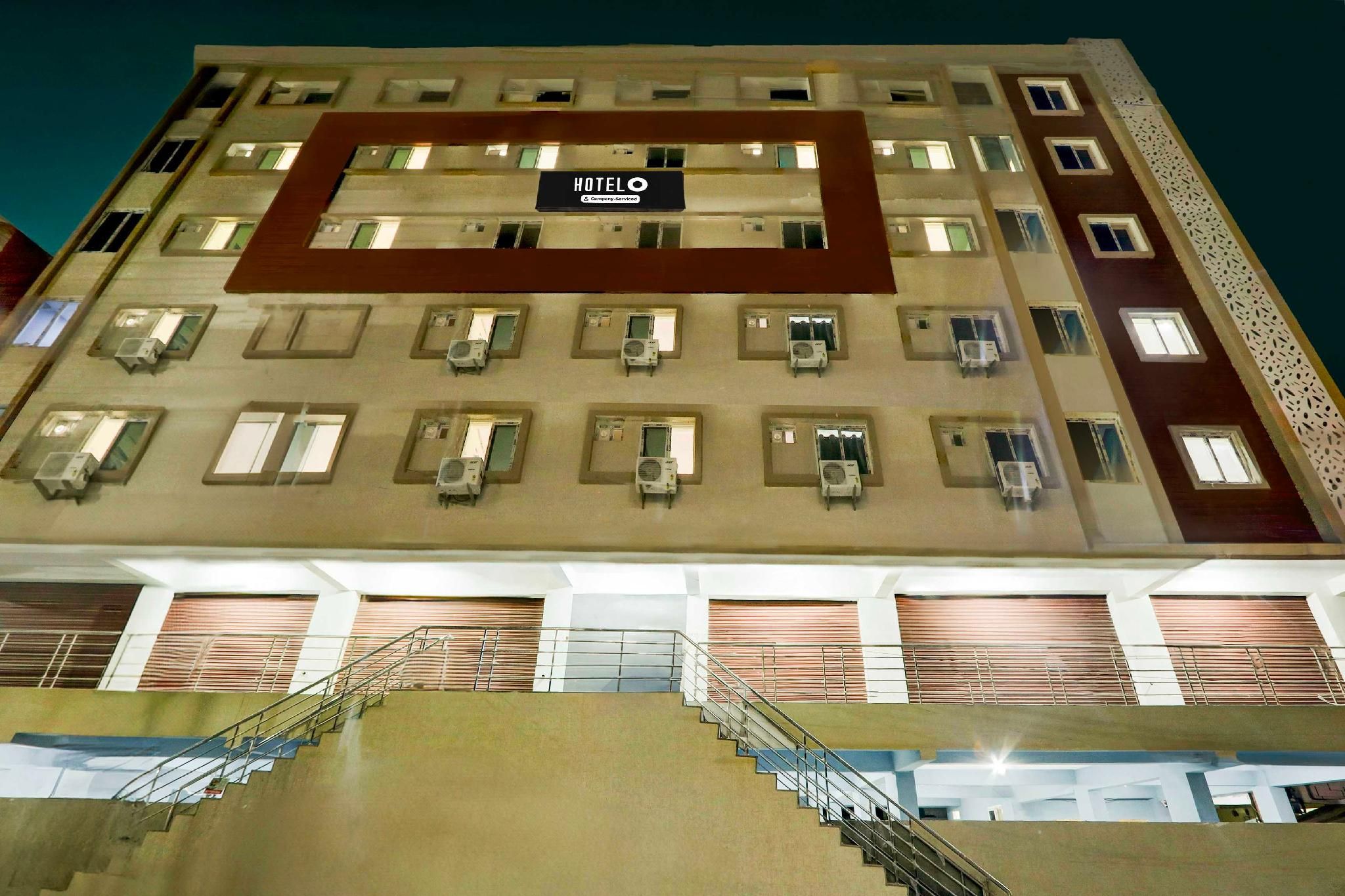 Hotel O Nizampet X Bus Terminal