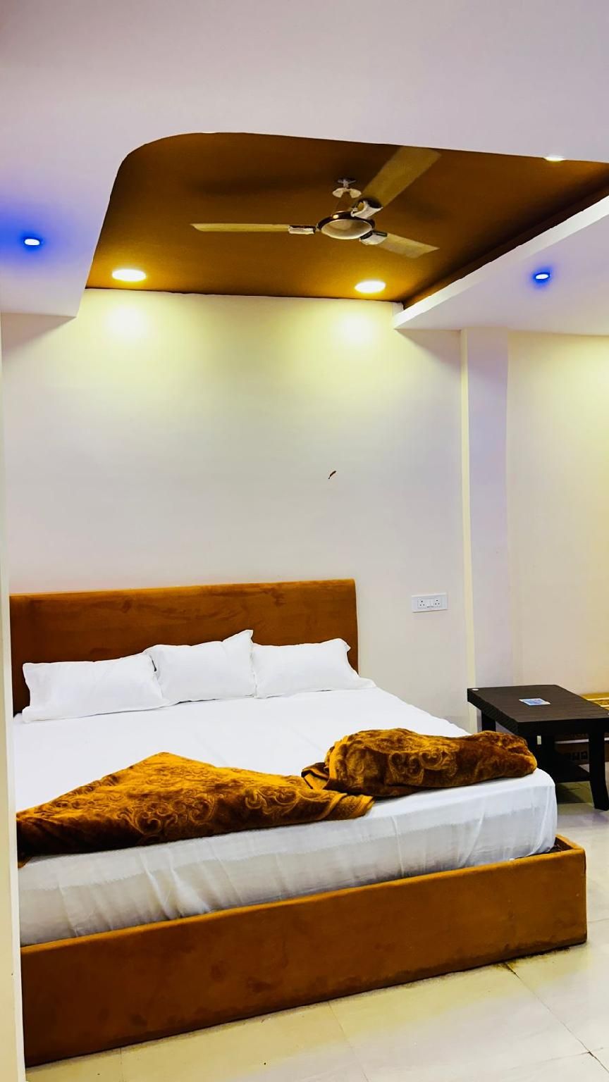 Hotel Shri Niwas  Double Room