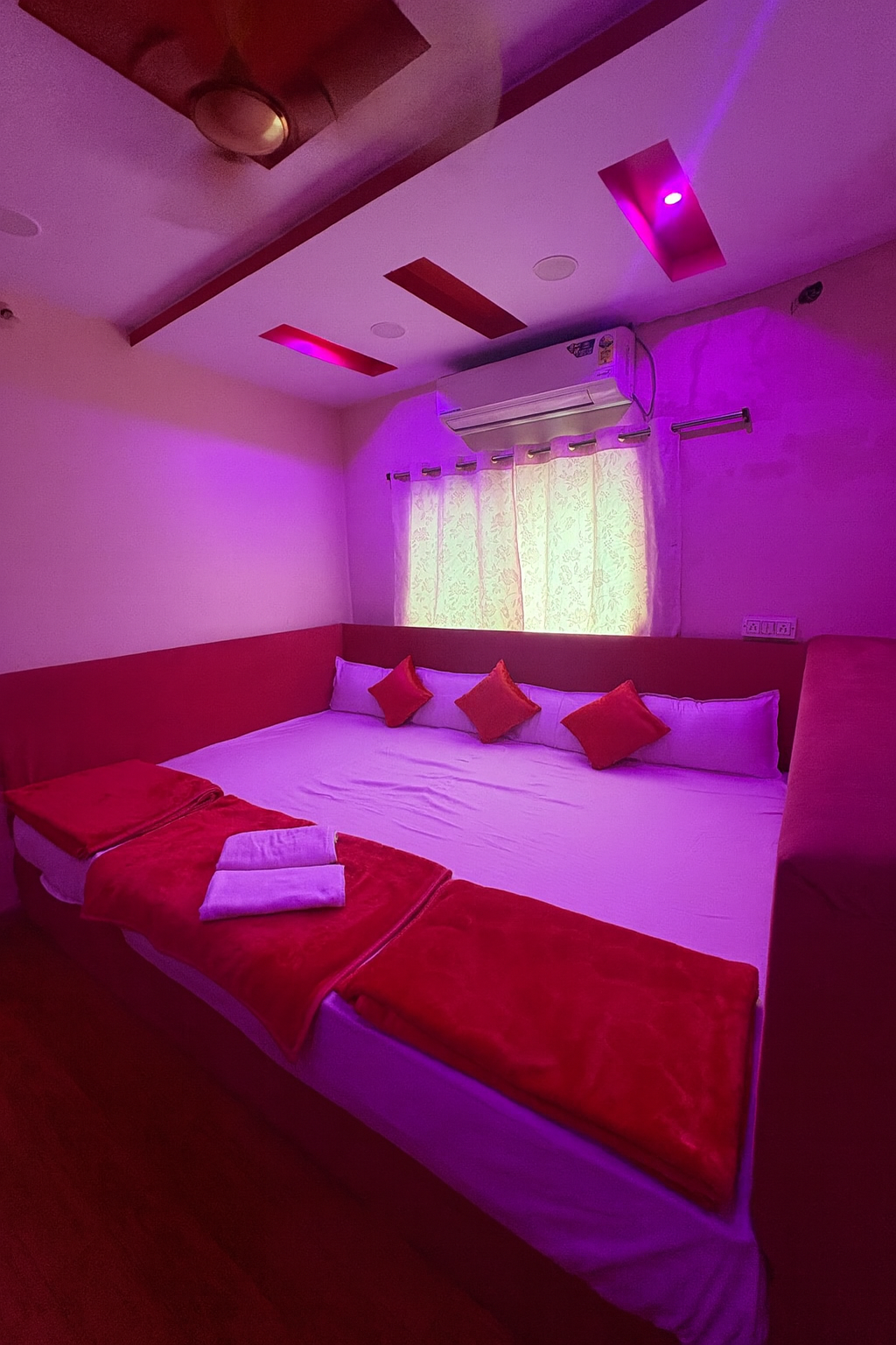 Hotel Shri Niwas   Deluxe Twin Room Type A