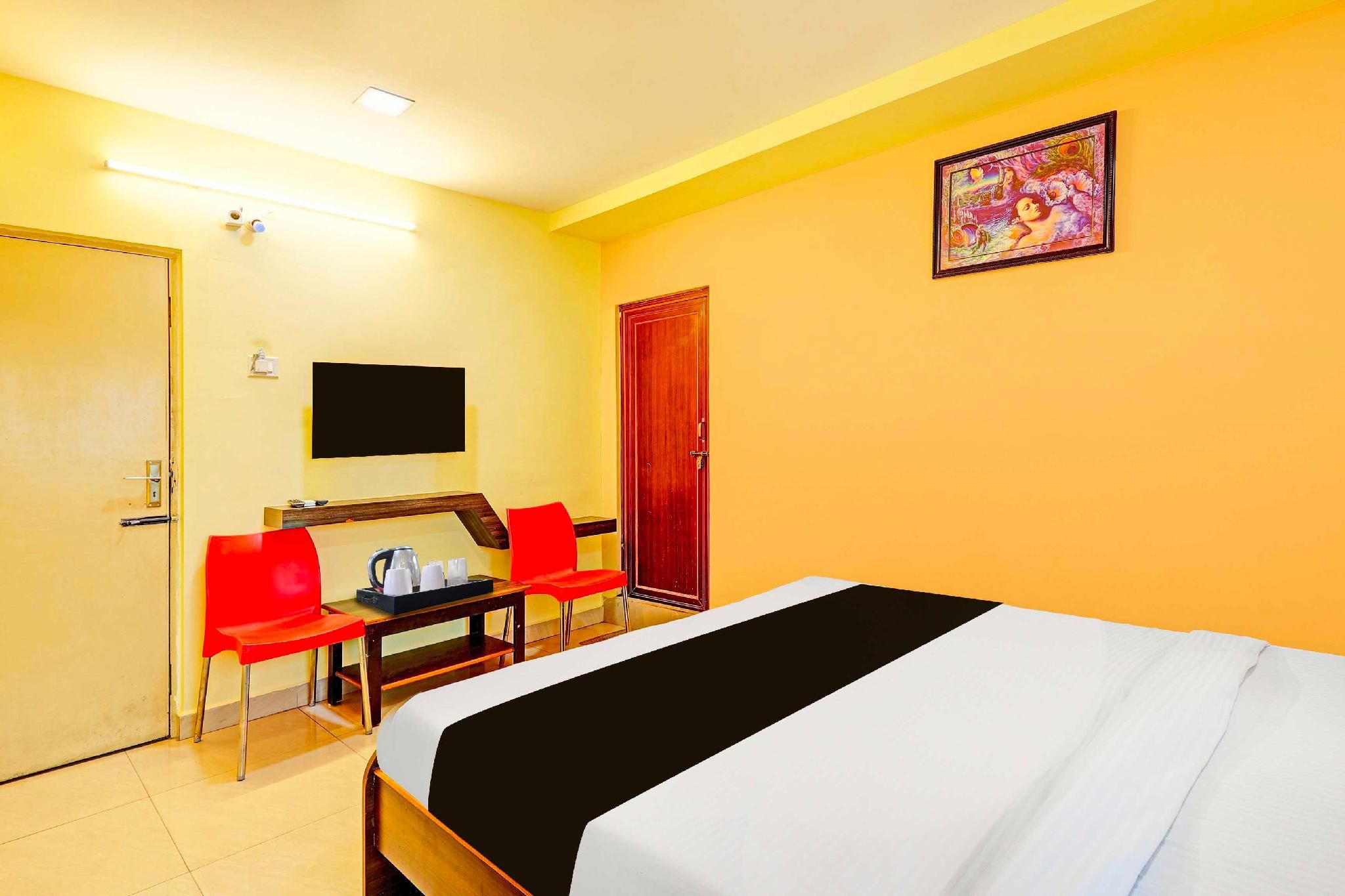 Super Hotel O Gopalapatnam Railway Station Classic Triple Room 2