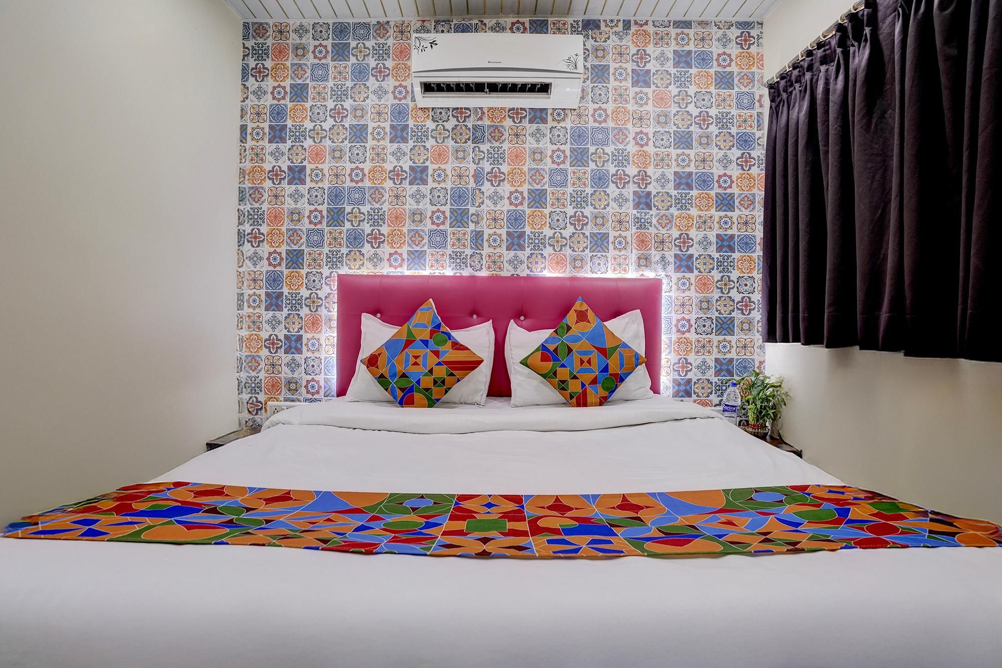 Via Saini Residency Deluxe Room 5