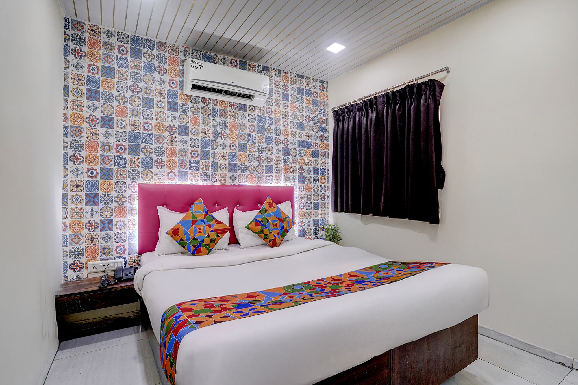 Via Saini Residency Deluxe Room 2