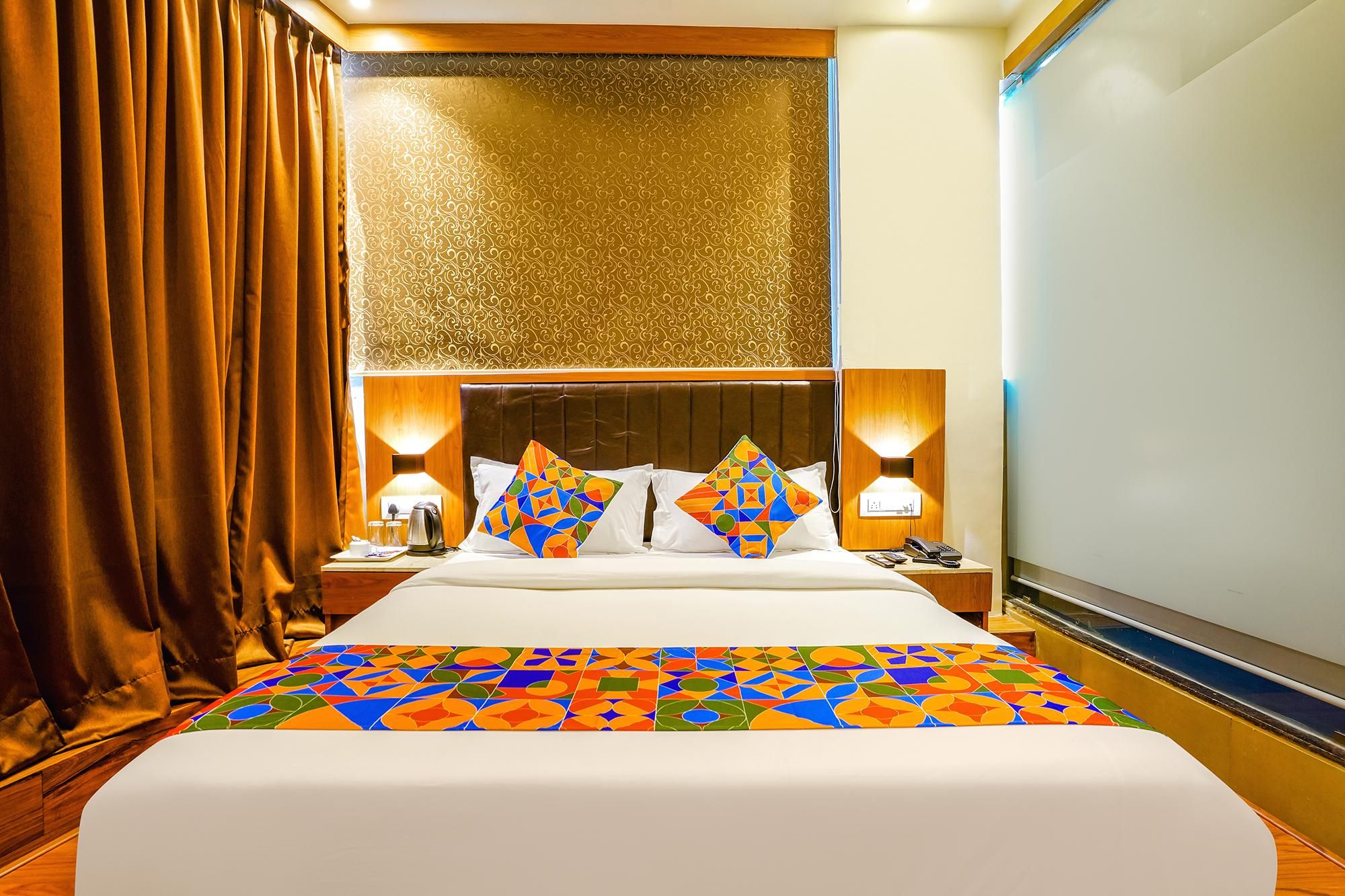  Hotel The Azure 