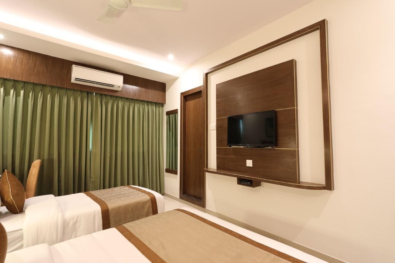  Hotel The Azure 