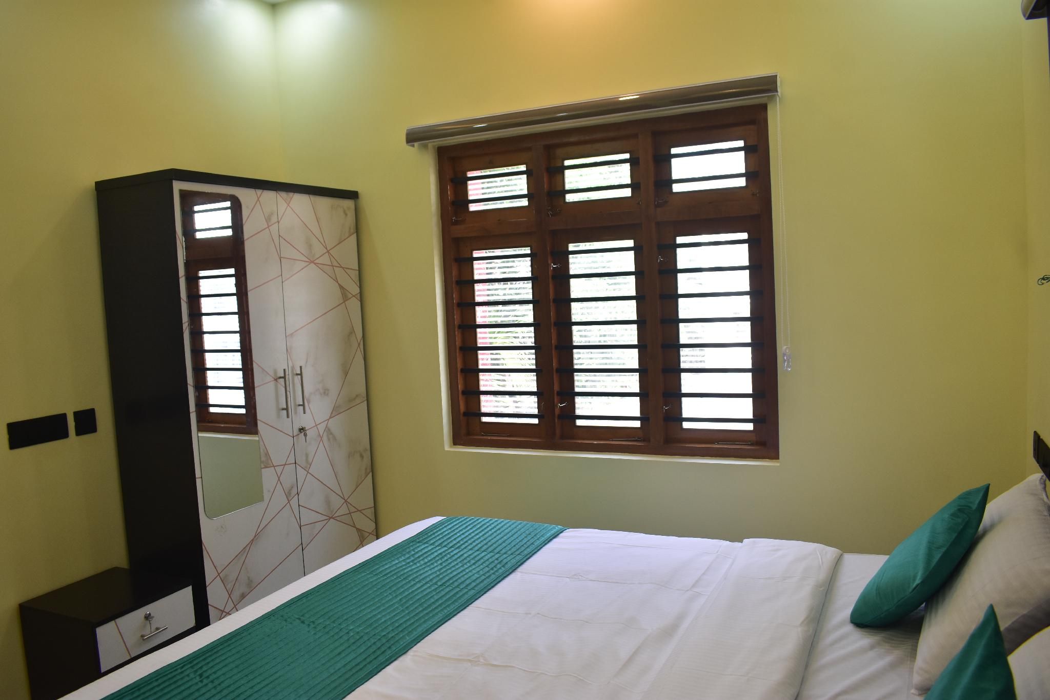 Deluxe Double or Twin