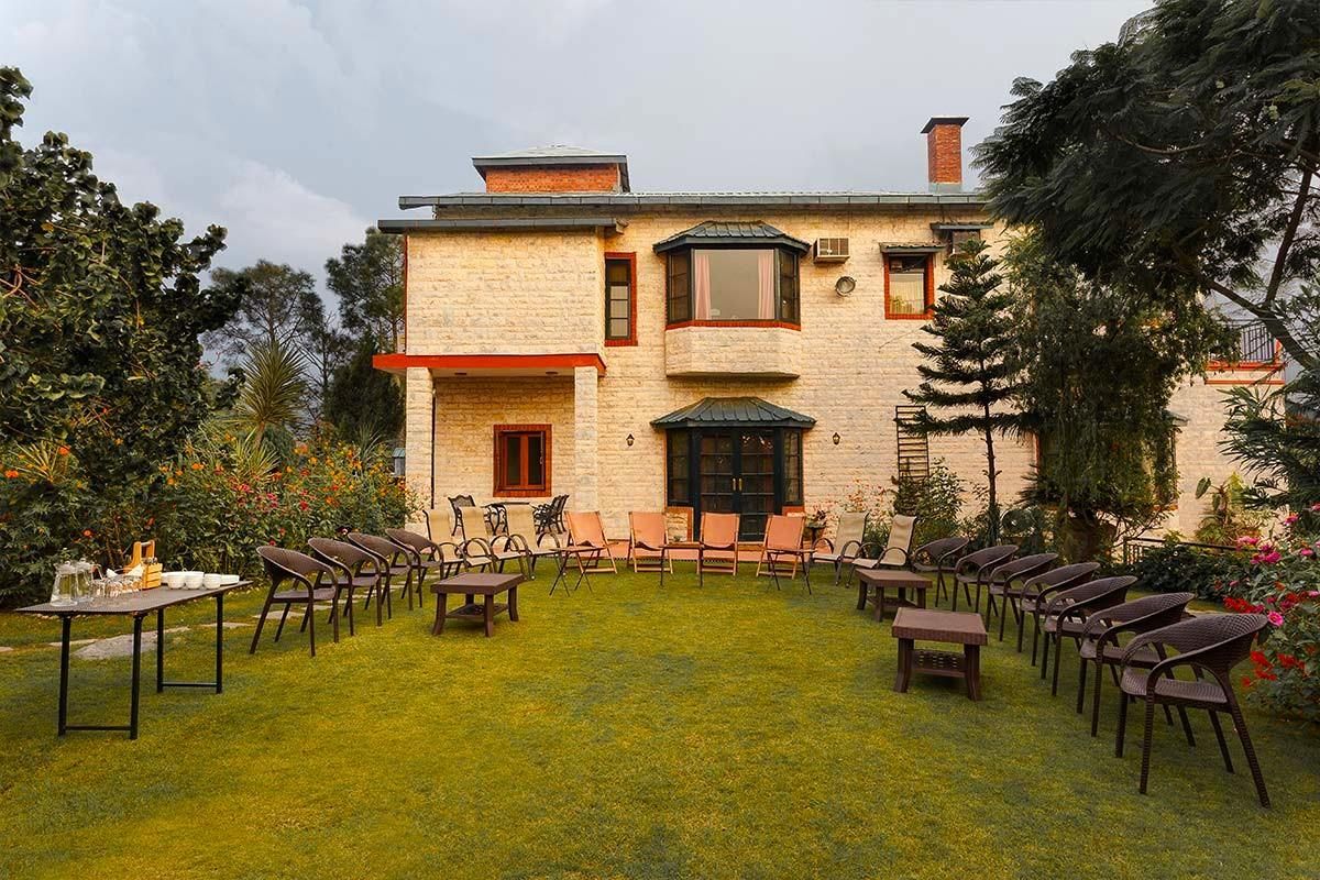 Mistair,Garden Luxurious Villa, Kasauli, Cook+BBQ