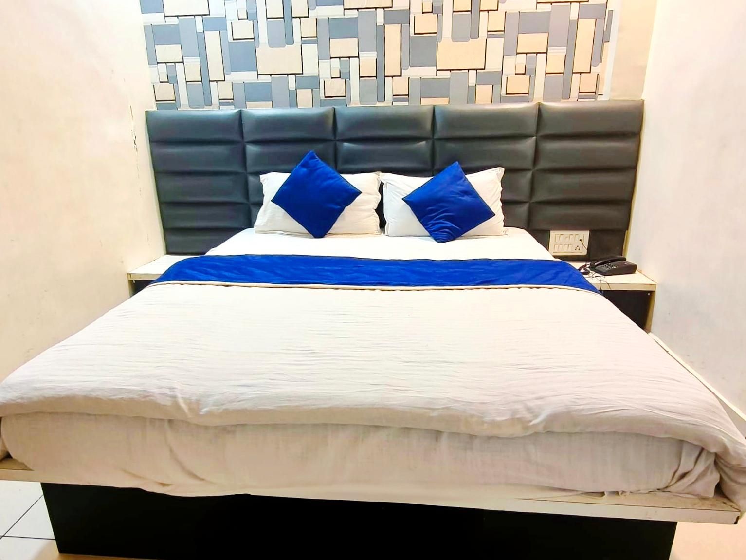 Non - AC Deluxe Room 