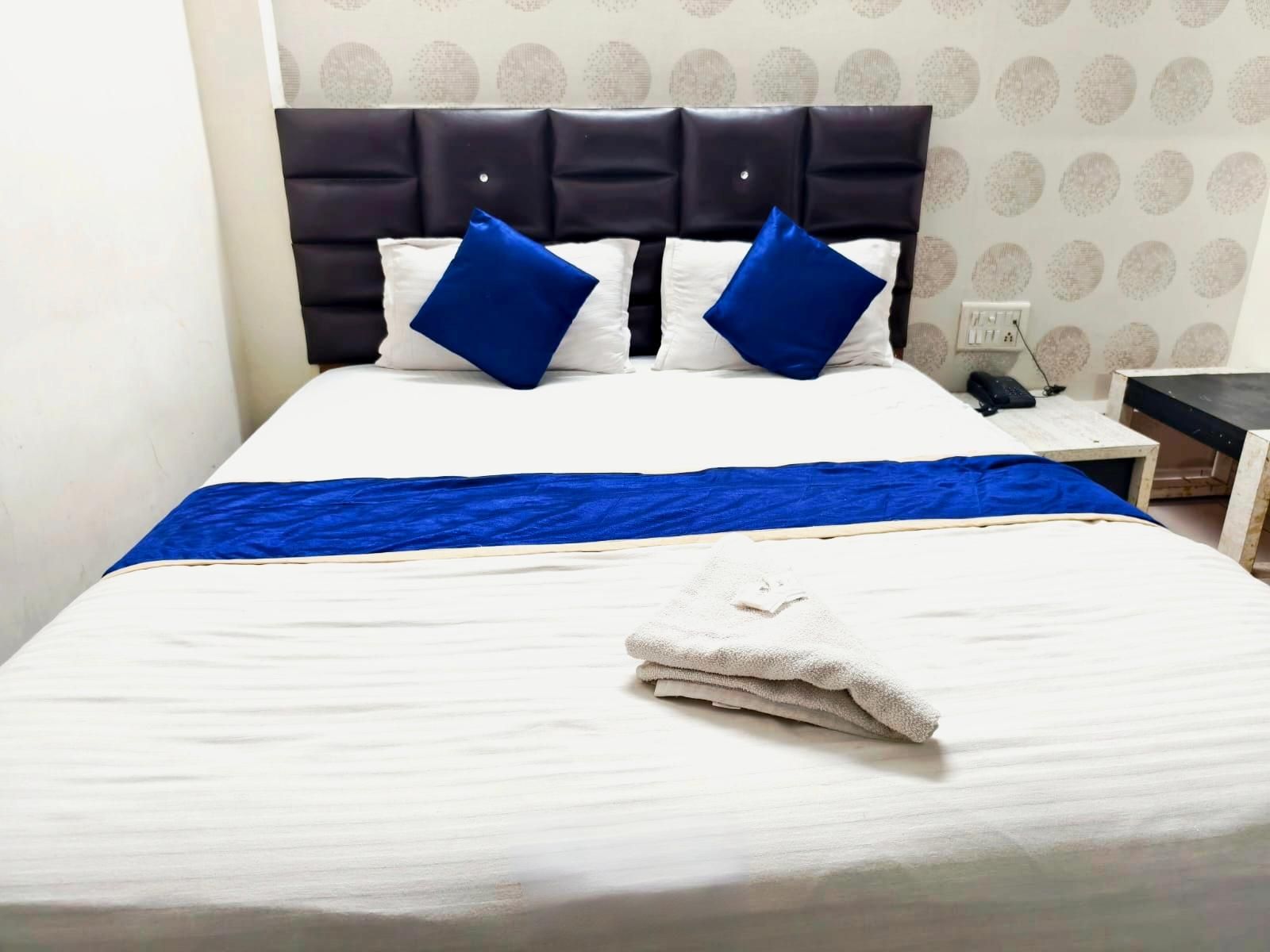 Non - AC Deluxe Room 