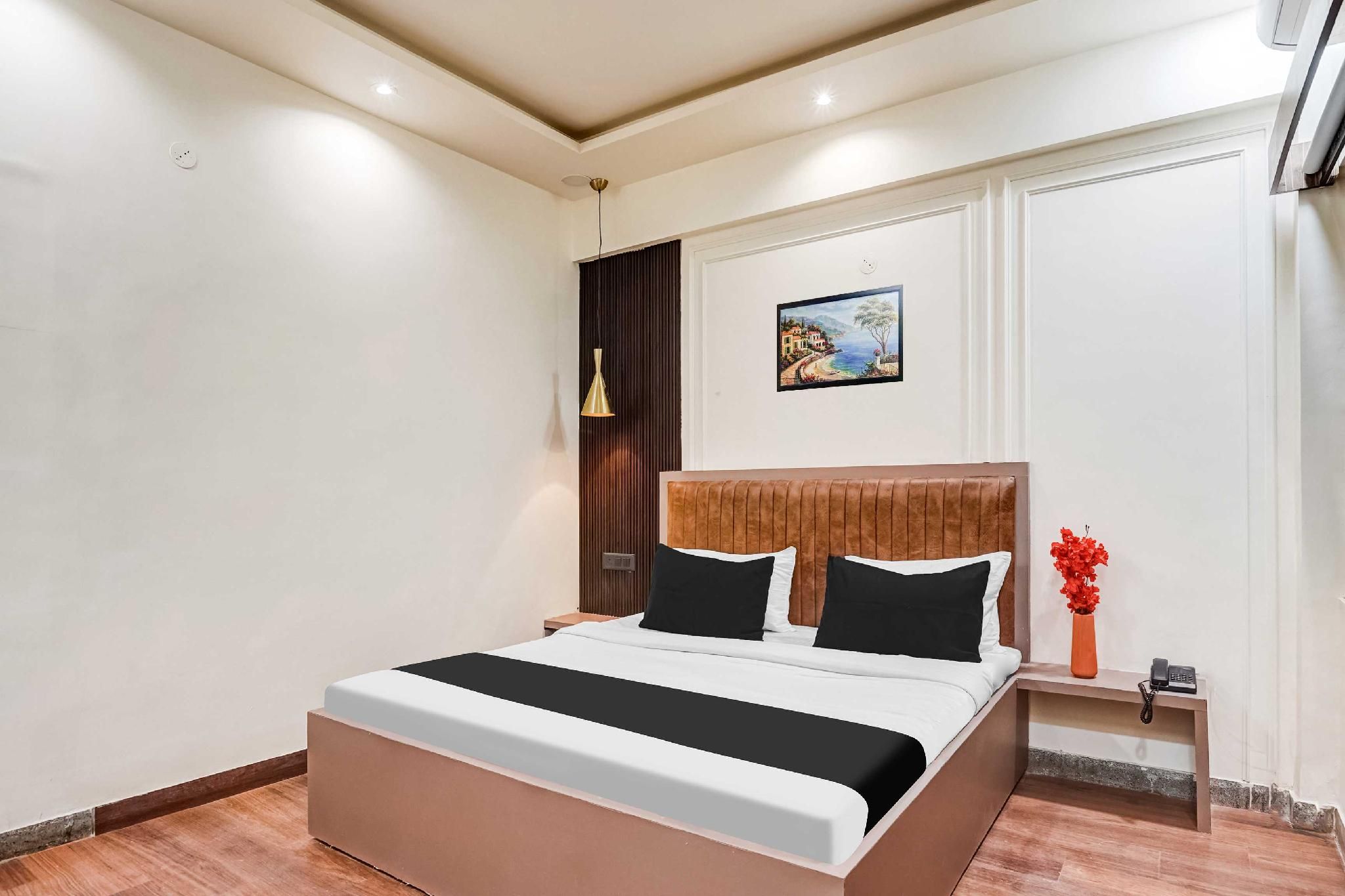 Hotel O Ratan Lal Nagar Classic Triple Room