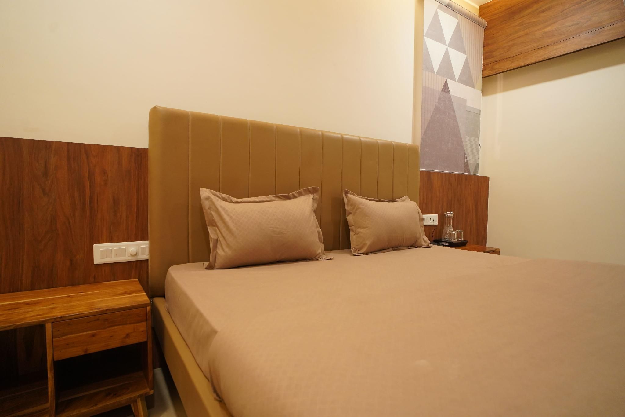 RAAHI HOMESTAY Suite