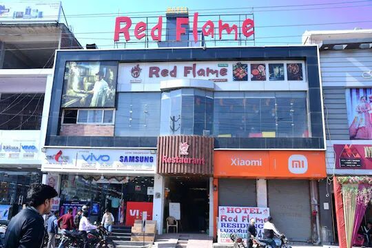 Hotel Red Flame Residency