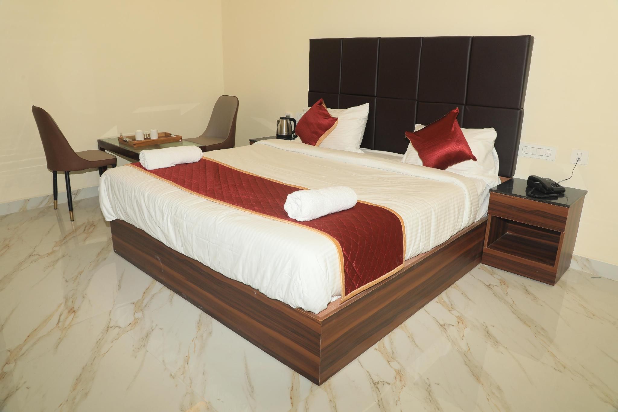 Hotel Royal Inn Suite