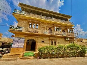 Hotel Aryan Villa