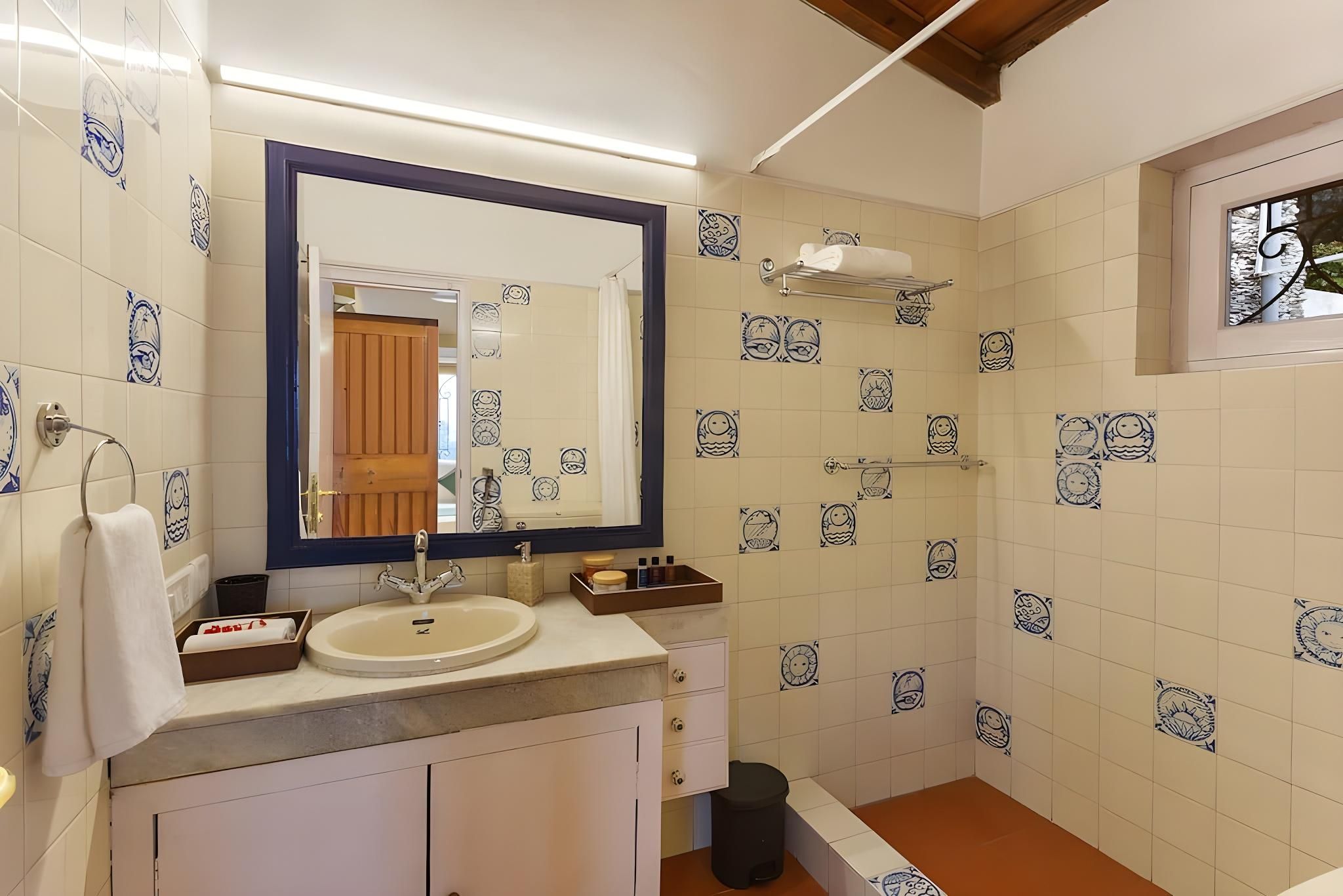 Lennys Booking Nainital Hills Three-Bedroom Villa 3