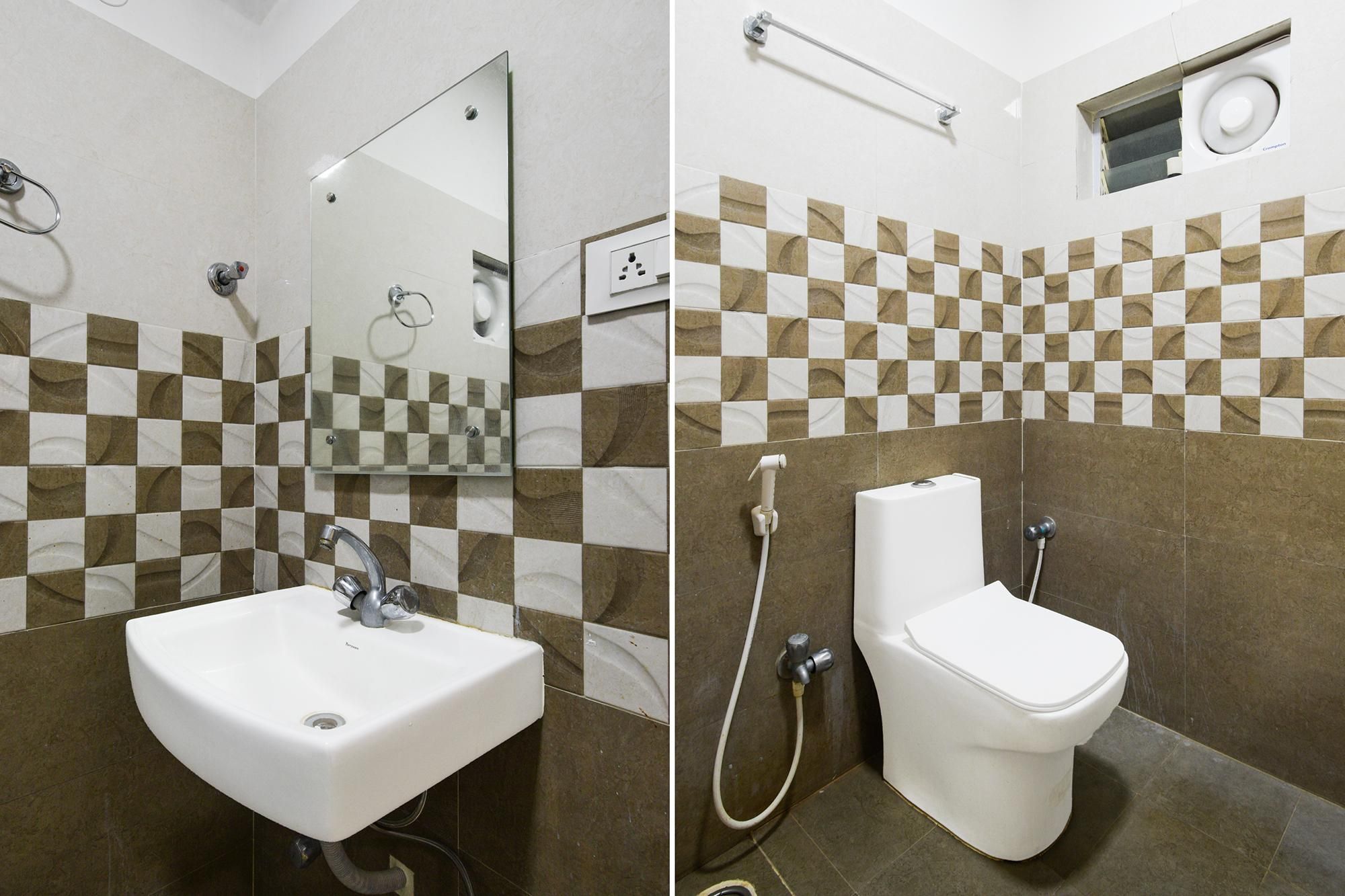 Fabhotel Asian Heights Deluxe Room 3