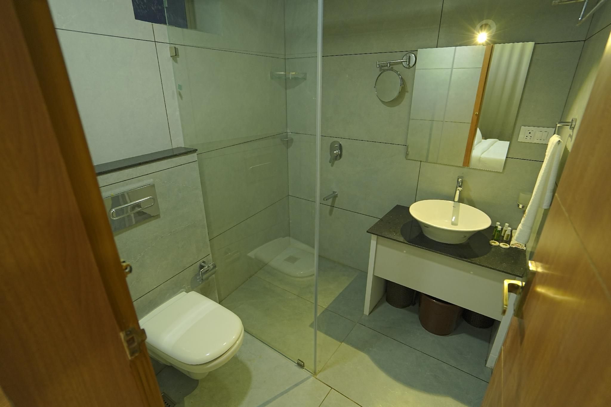 Royal Casa Cochin Deluxe Triple Room 3