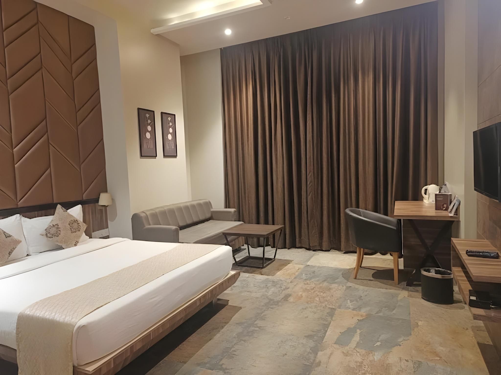 Hotel Aurus Ahilyanagar Maharashtra Double Executive