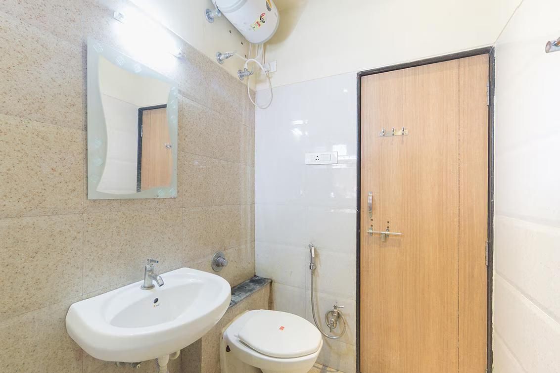 Hotel Farhat Executive Ahilyanagar Maharashtra Standard Room 2