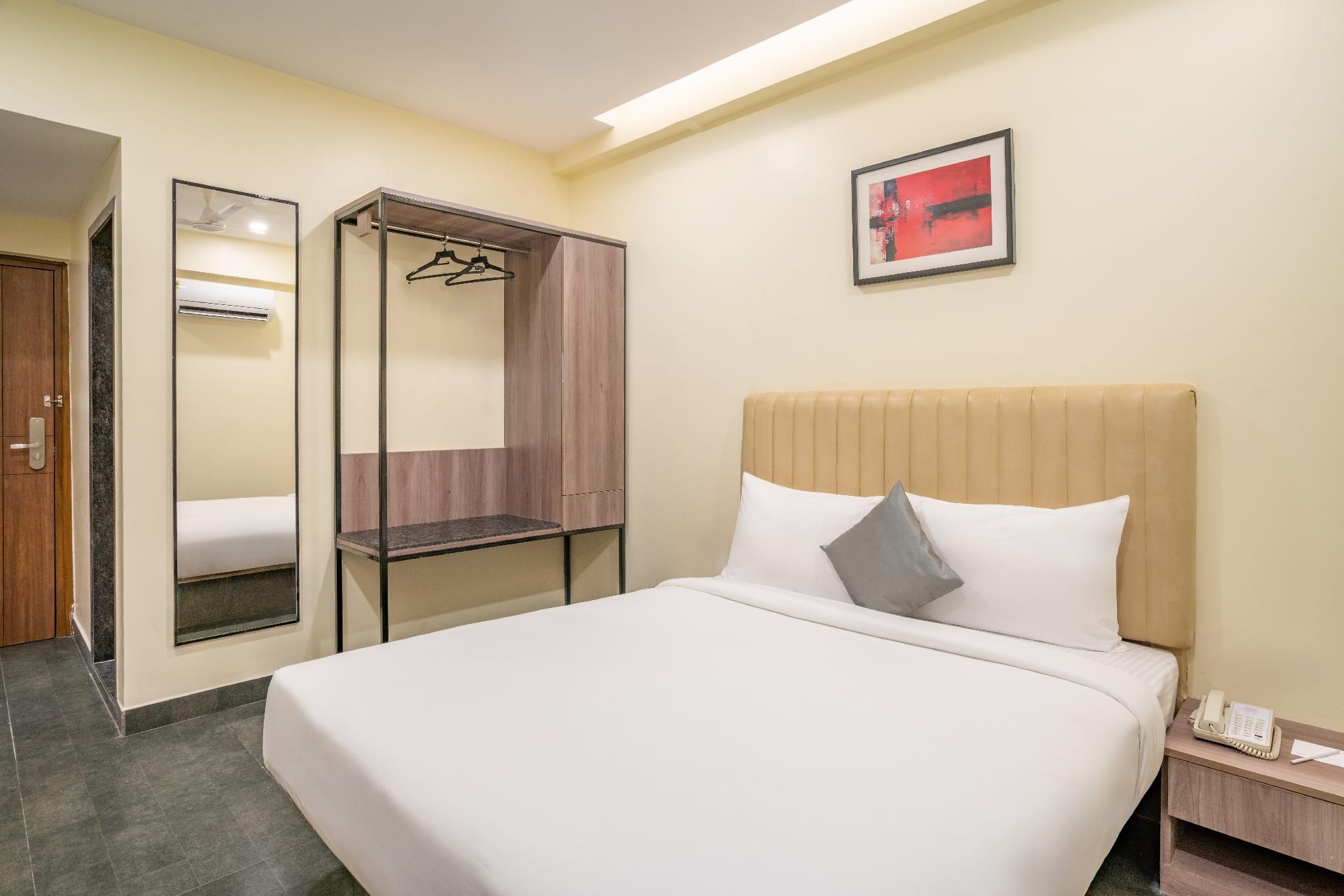 Stae Hotel,madhapur Superior Room