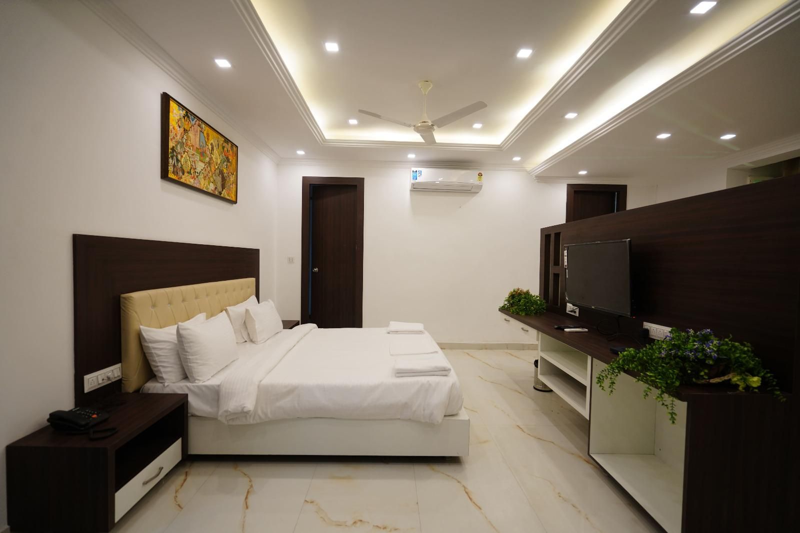 Arryaa Inn Executive Room 2