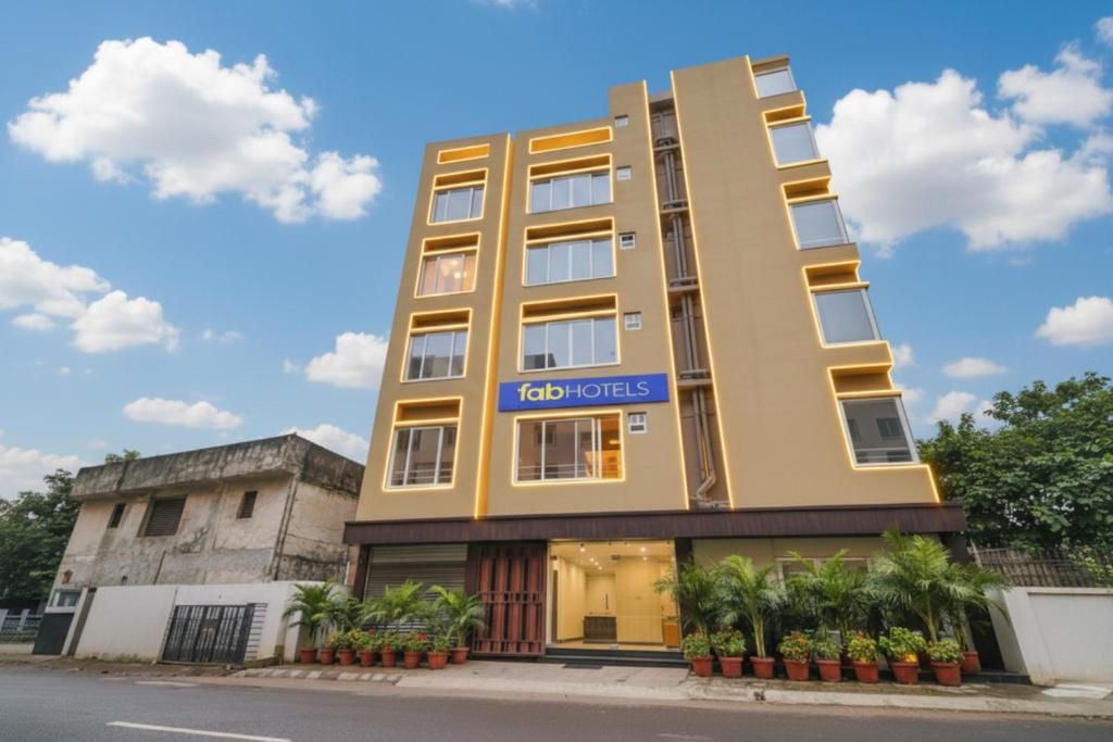 FabHotel Samotel - Nr. Kolkata Airport