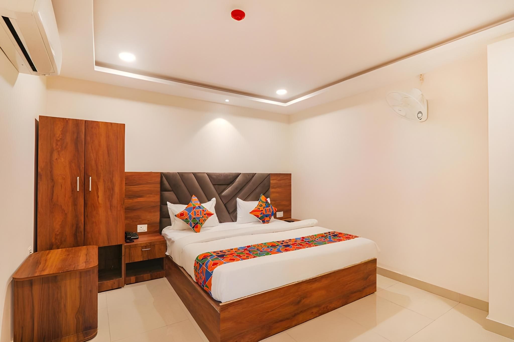 RROOMS Rachna Inn Standard Double Bed 2