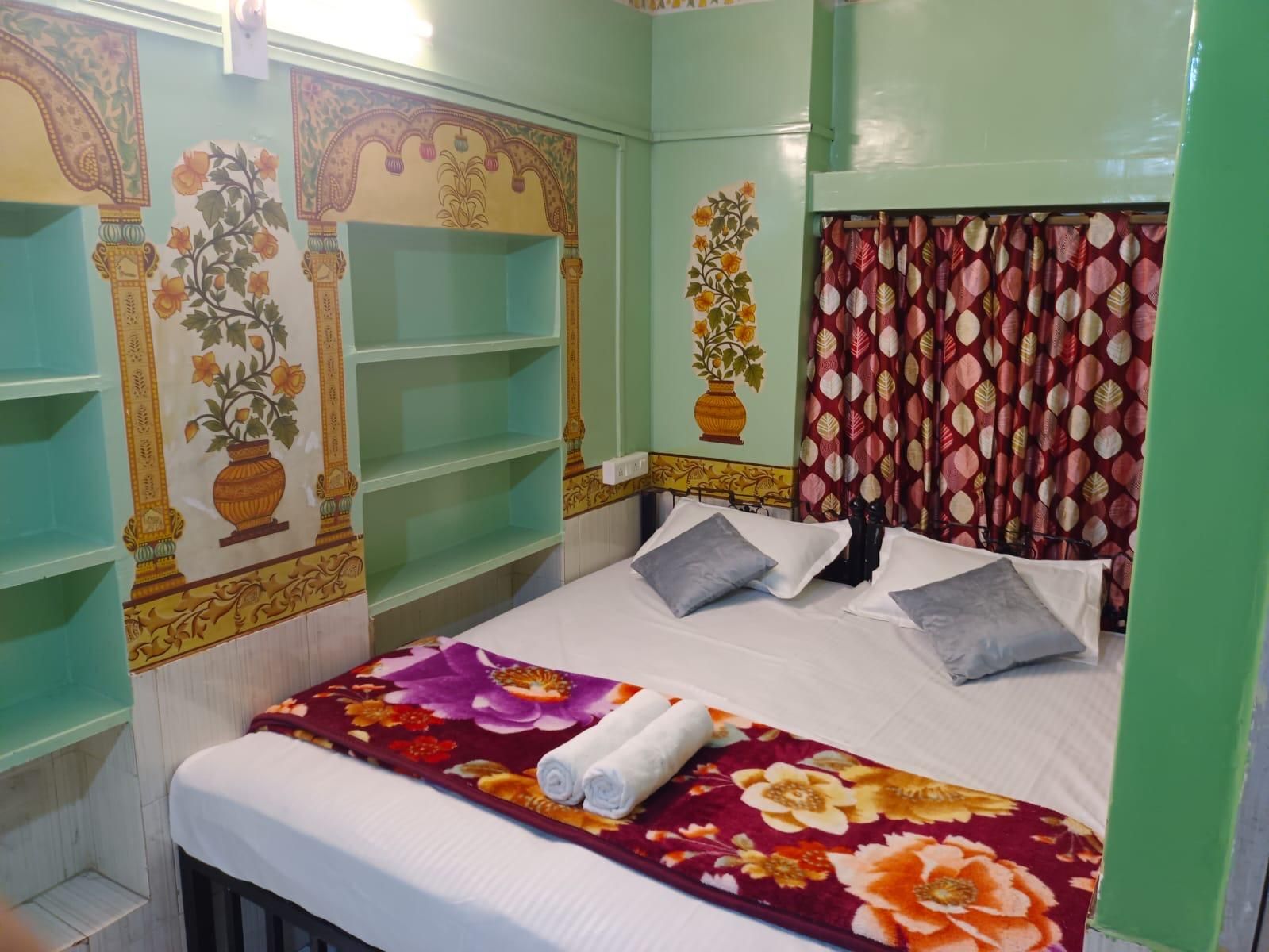 Deluxe Double Room with Shower