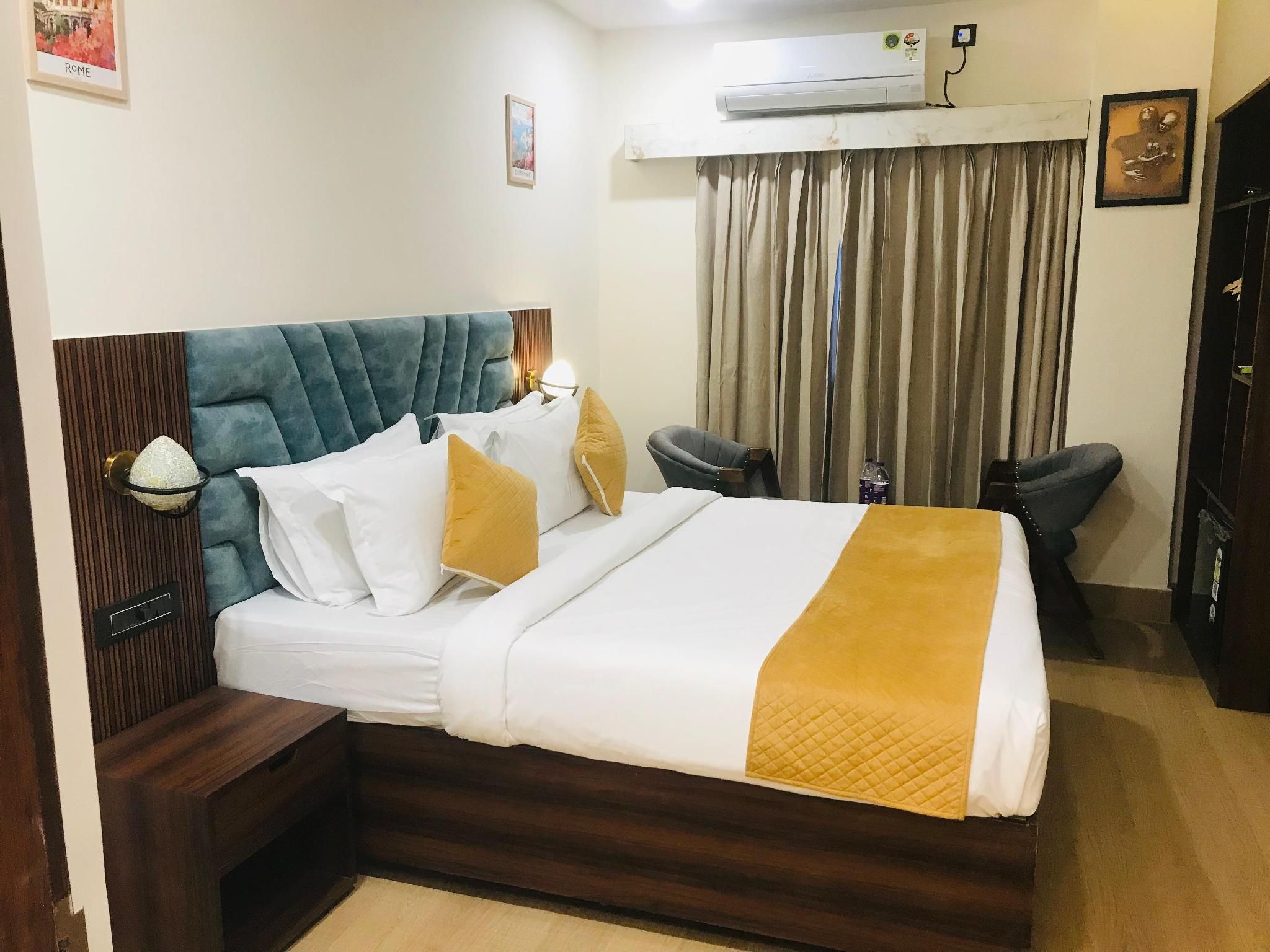 Premier City View Room