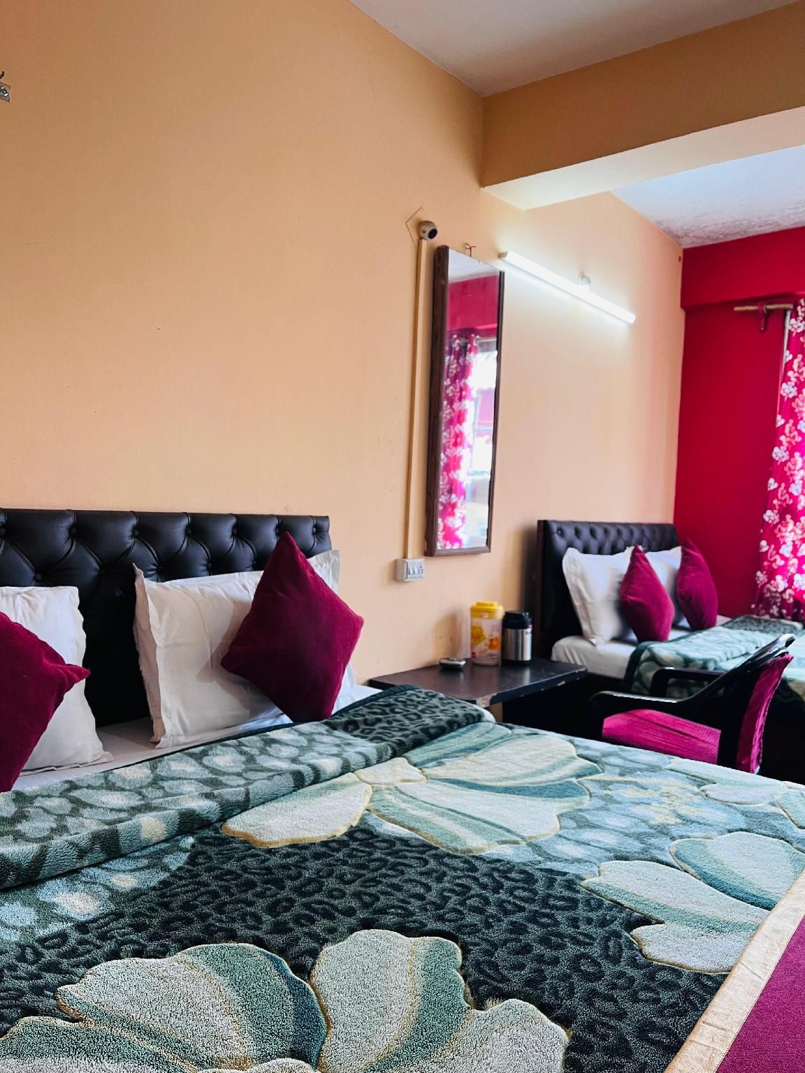 Hotel Araniko Darjeeling Family Room 3