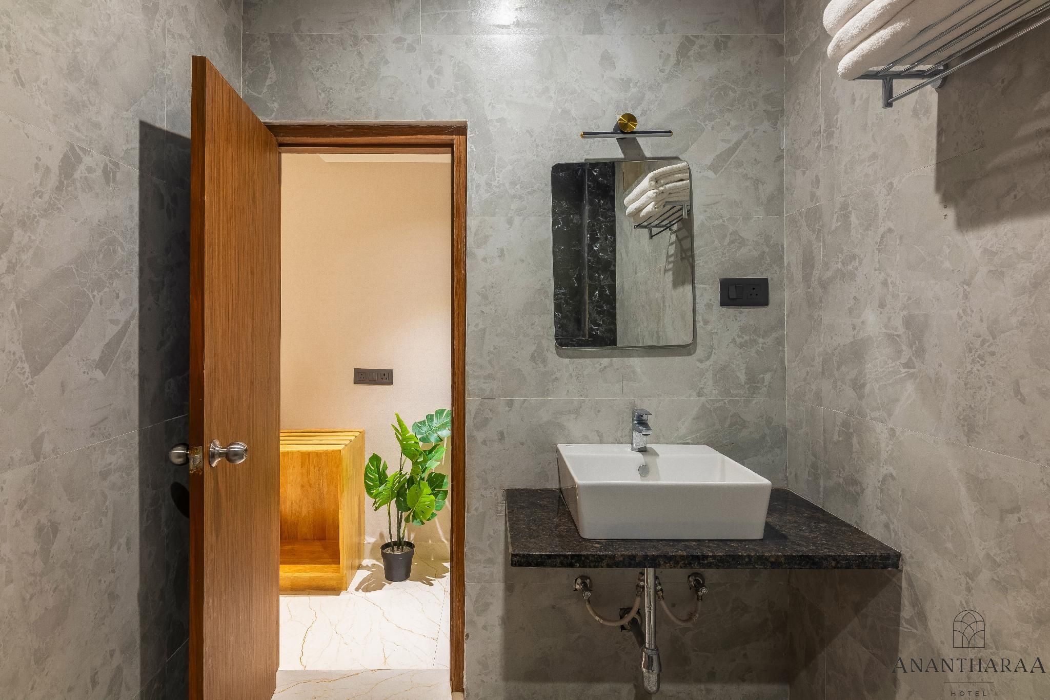 Anantharaa Hotel Standard Triple 3