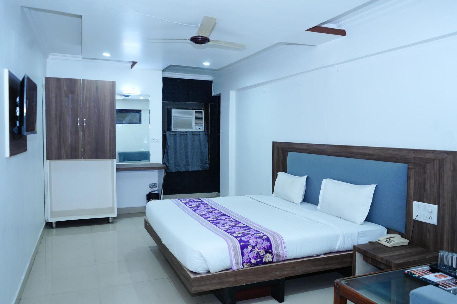 HOTEL LAL'S PLAZA Deluxe Double or Twin 2