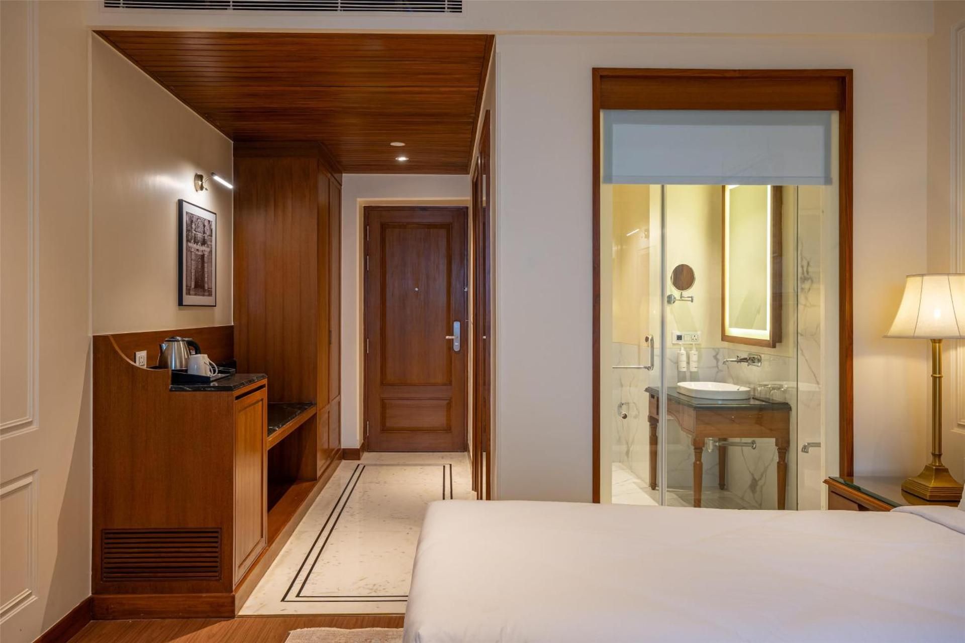 Radisson Resort Mount Abu Superior Room 3