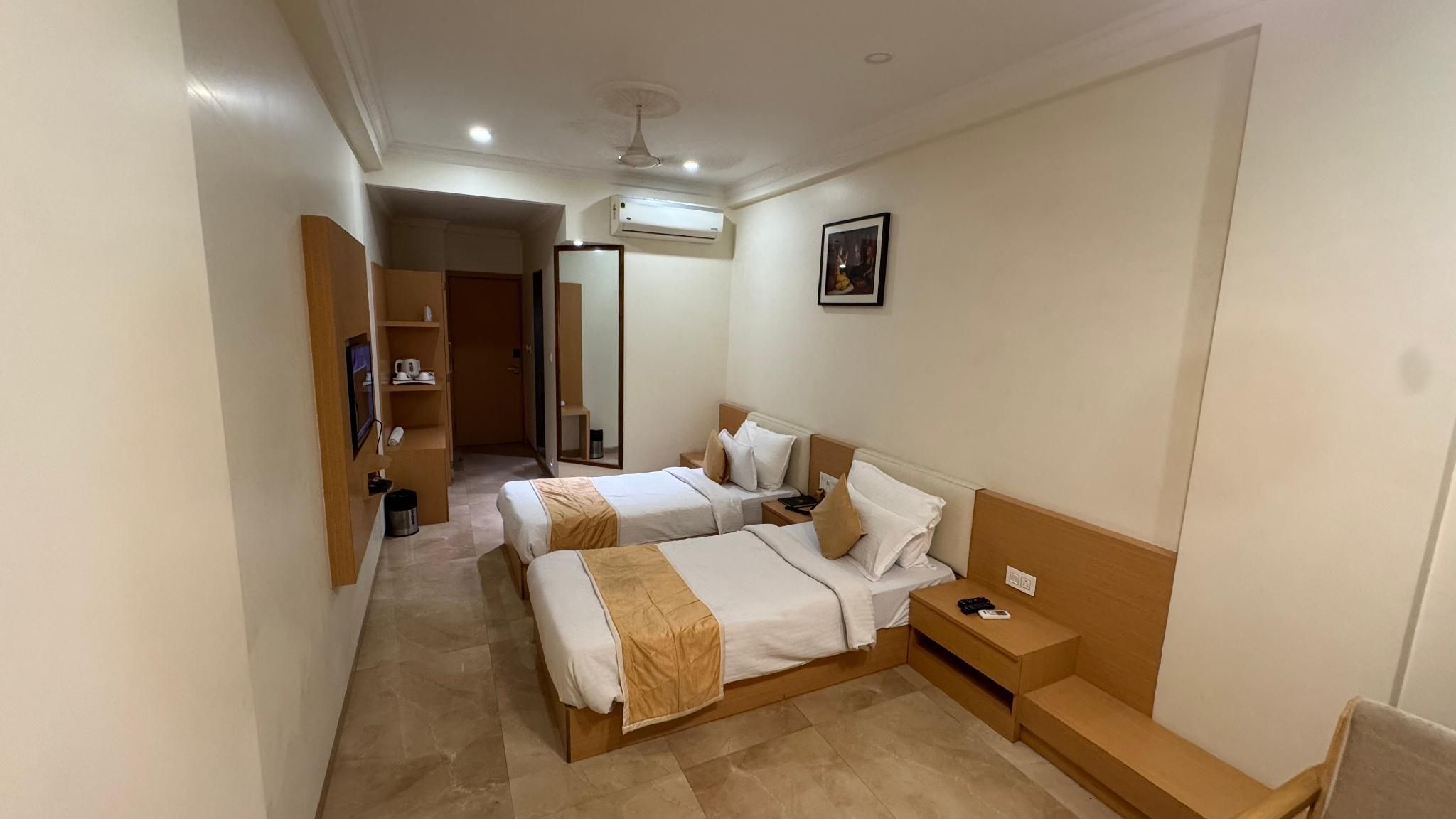 THE GORBANDH PALACE.COM  Deluxe Twin Room Type A