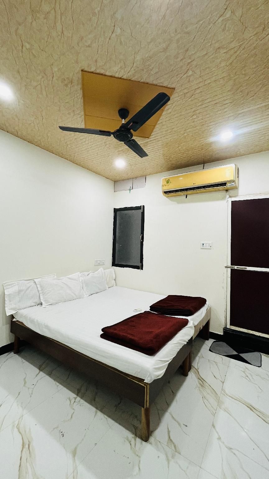 Hotel Sindur Deluxe Room 2