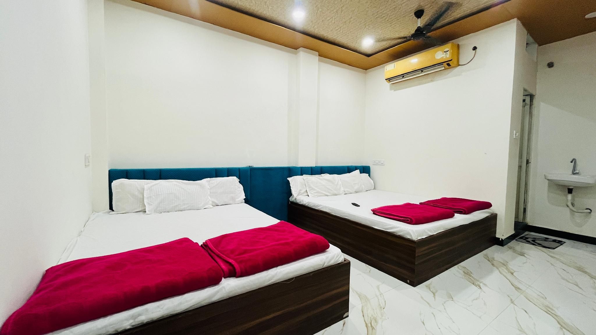 Hotel Sindur Family Room