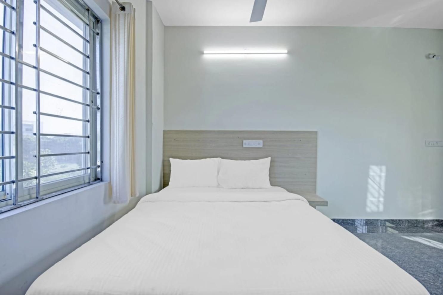 SSV Residency Standard Double Room with Fan 2