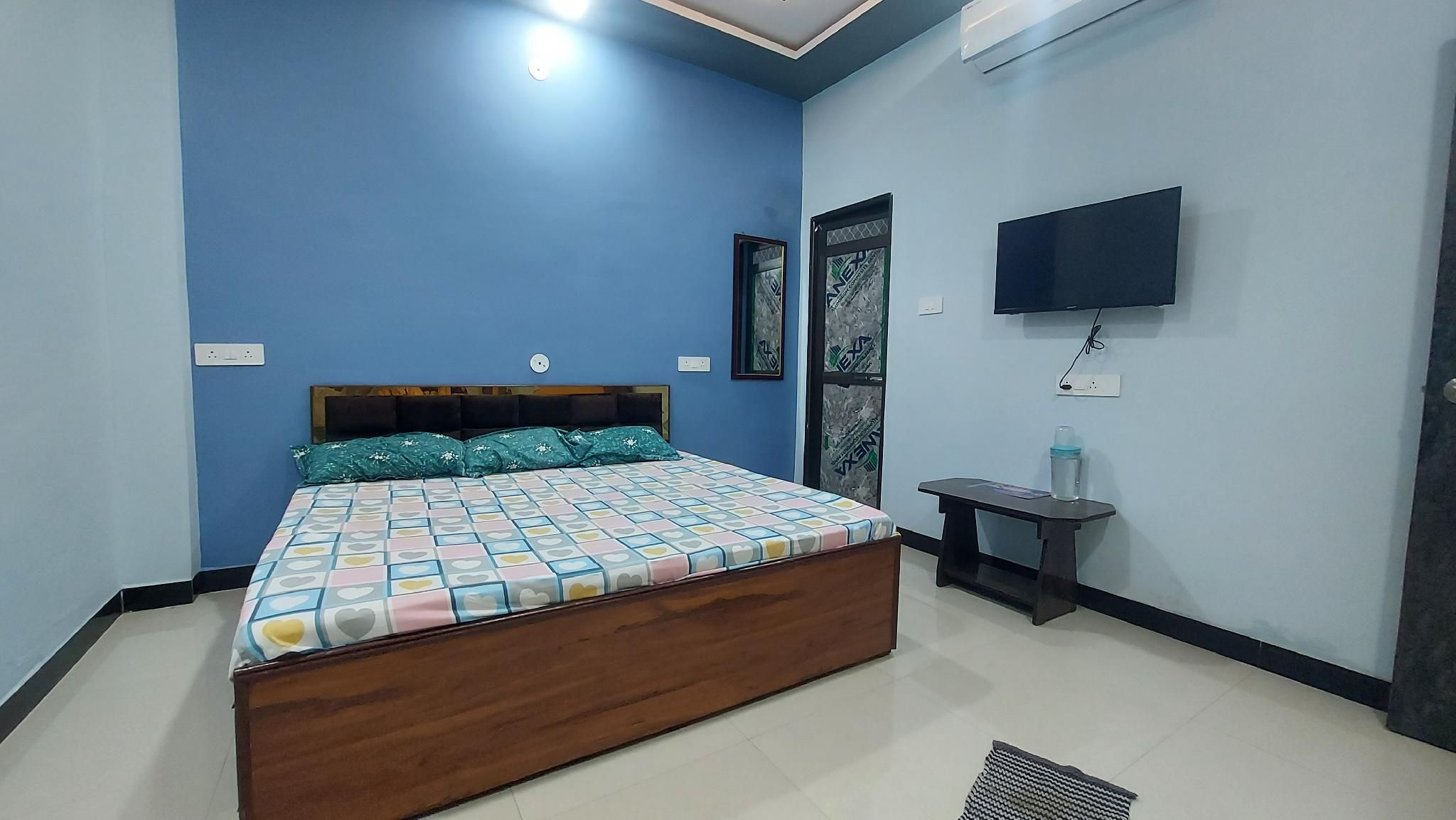 Deluxe Double or Twin